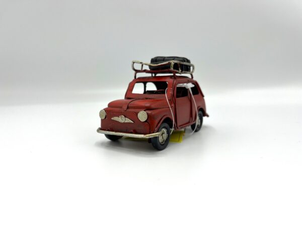Blikken rode Fiat 500 met dakrek S