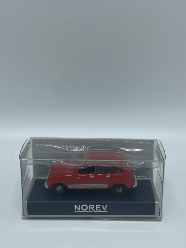 Renault 4 Norev rood